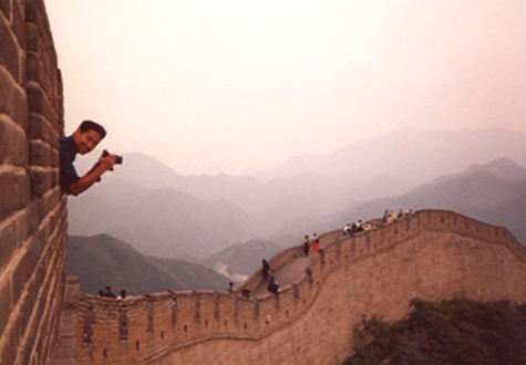 Chris Soentpiet on loacation in China courtesy www.soentpiet.com