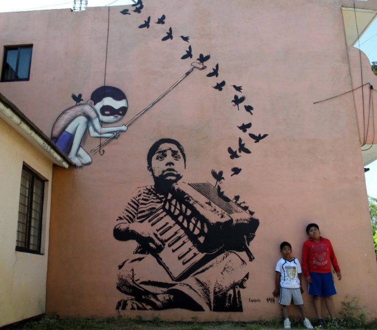 Seth (left) with Lapiztola